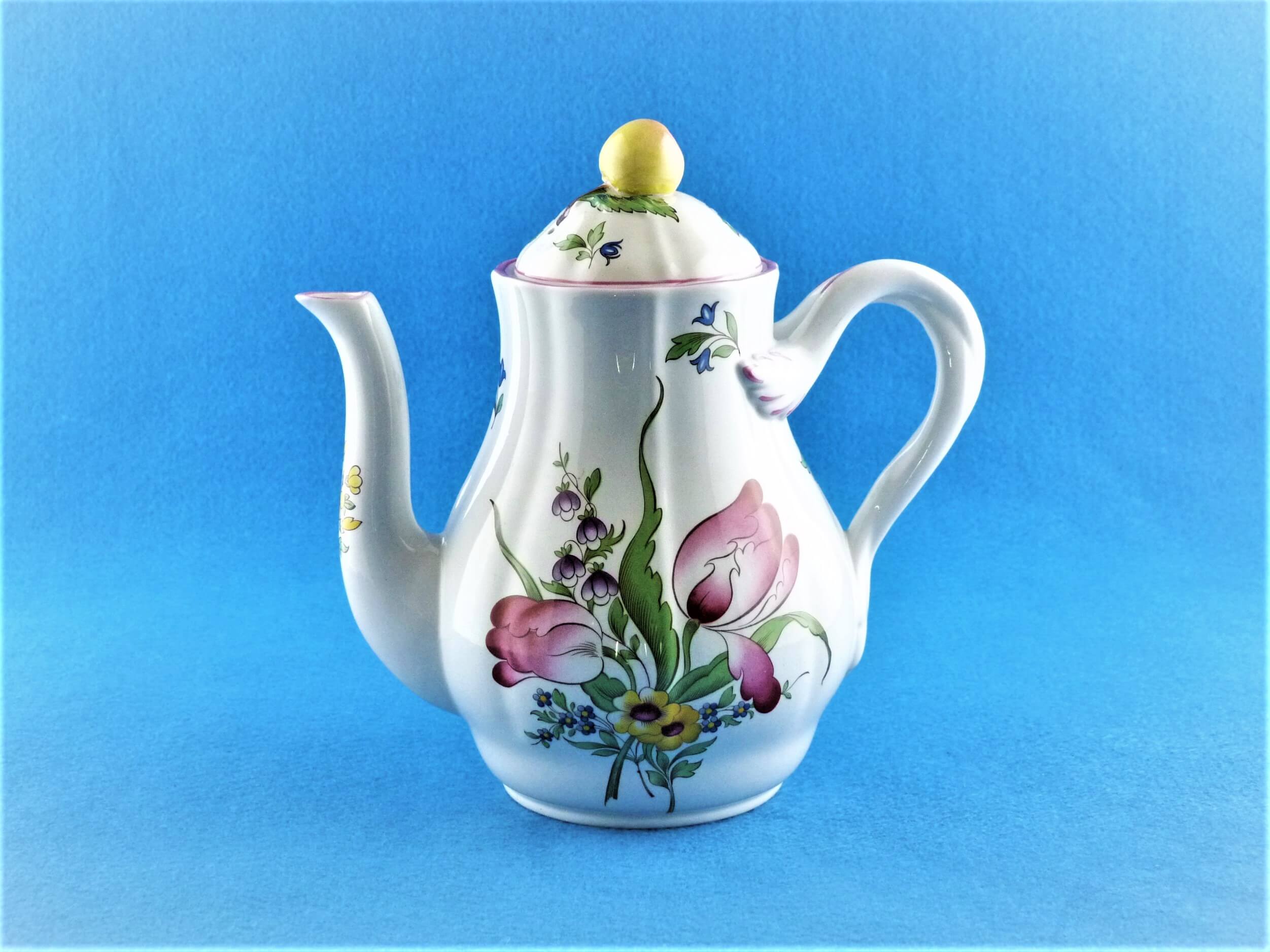 Retro Insulated Teapot by Heatmaster,  Australia